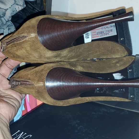 Donna Karan collection booties - Picture 4 of 9